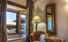 images/sejour-ardeche-maison-hotes/chambres-spacieuses-et-calmes-maison-hotes-de-charme/chambre-lumineuse-vue-imprenable-cevennes/picholine.jpg