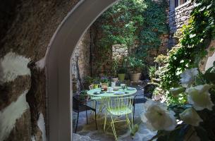 images/sejour-ardeche-maison-hotes/la-maison-hotes-gite-beaumont/galerie-photos-magnifiques-vacances-en-ardeche/gite-de-charme-en-ardeche-beaumont-france_14.jpg